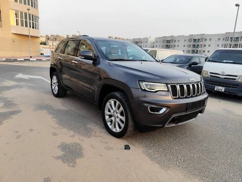 2017 Jeep Grand Cherokee thumbnail 2