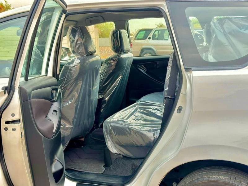 2020 Toyota Innova thumbnail 2