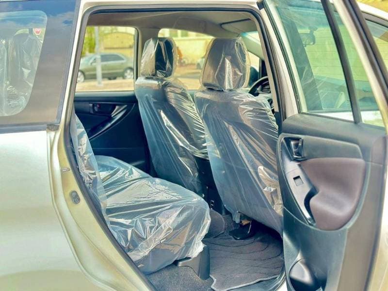 2020 Toyota Innova thumbnail 3