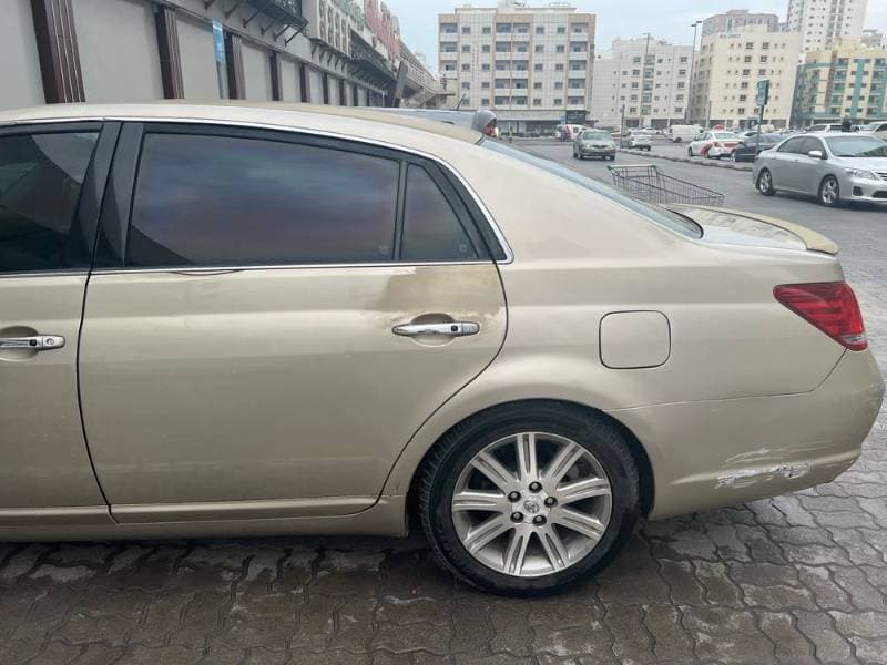 2008 Toyota Avalon thumbnail 2