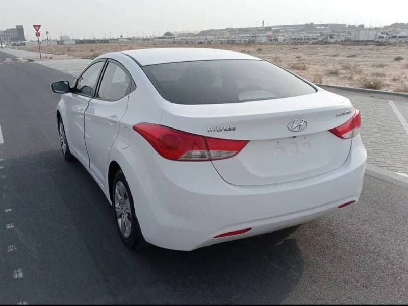 2014 Hyundai Elantra thumbnail 5