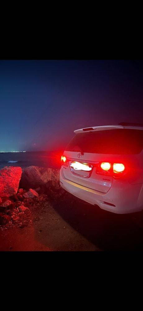 2014 Toyota Fortuner thumbnail 3