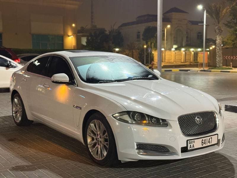 2012 Jaguar XF thumbnail 2