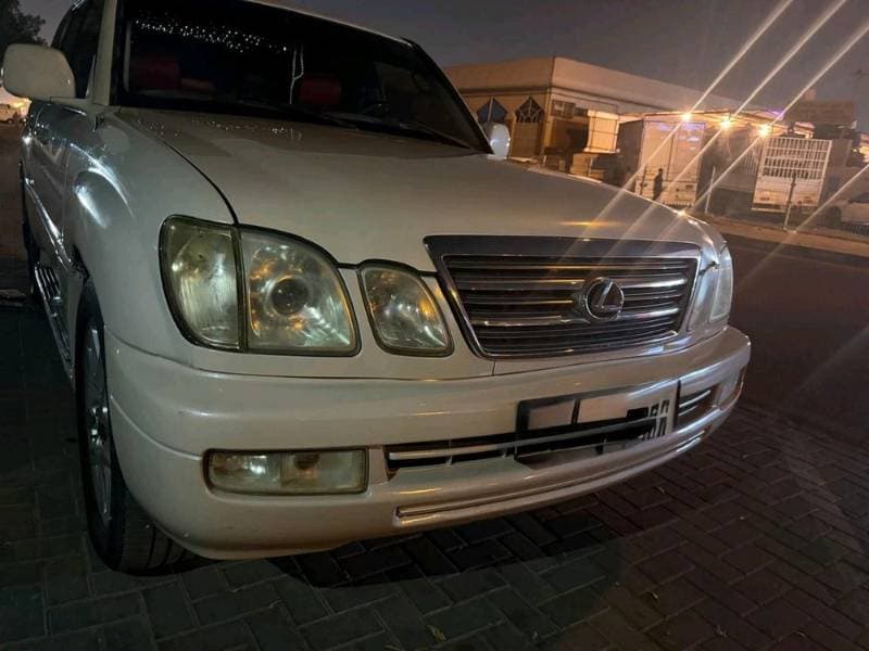 2004 Lexus LX