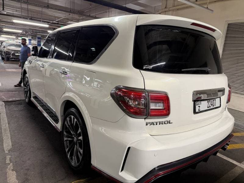 2013 Nissan Patrol thumbnail 2