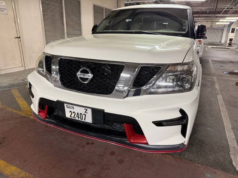 2013 Nissan Patrol thumbnail 4