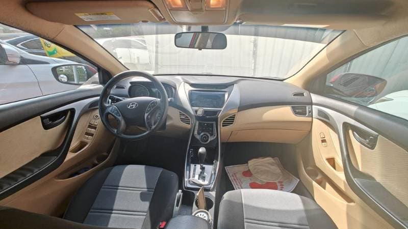 2013 Hyundai Elantra thumbnail 4