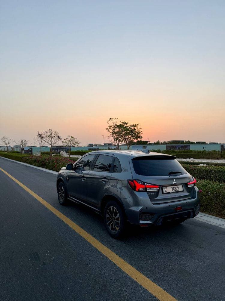 2020 Mitsubishi ASX thumbnail 2