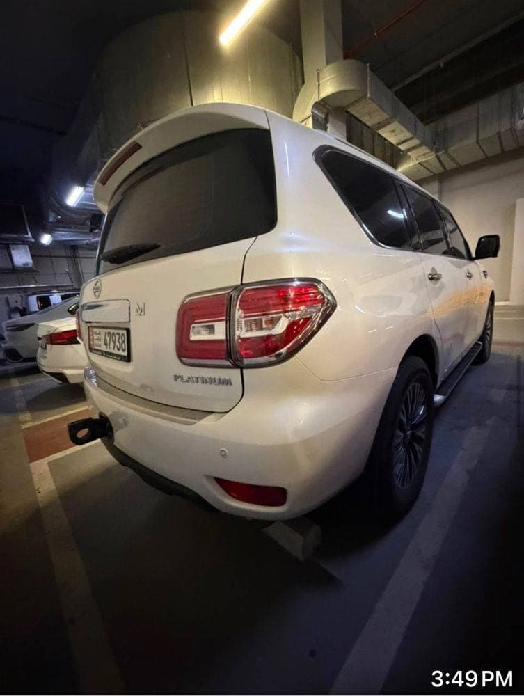 2019 Nissan Patrol thumbnail 4