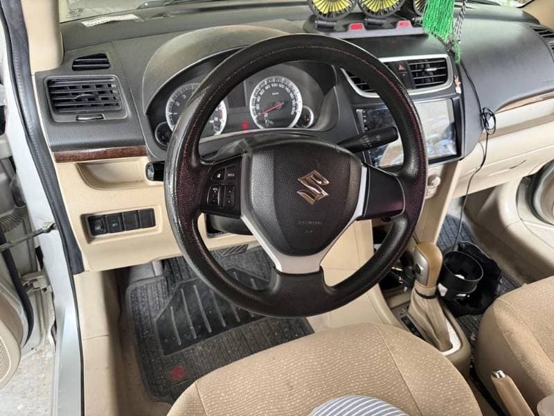 2013 Suzuki Swift thumbnail 3