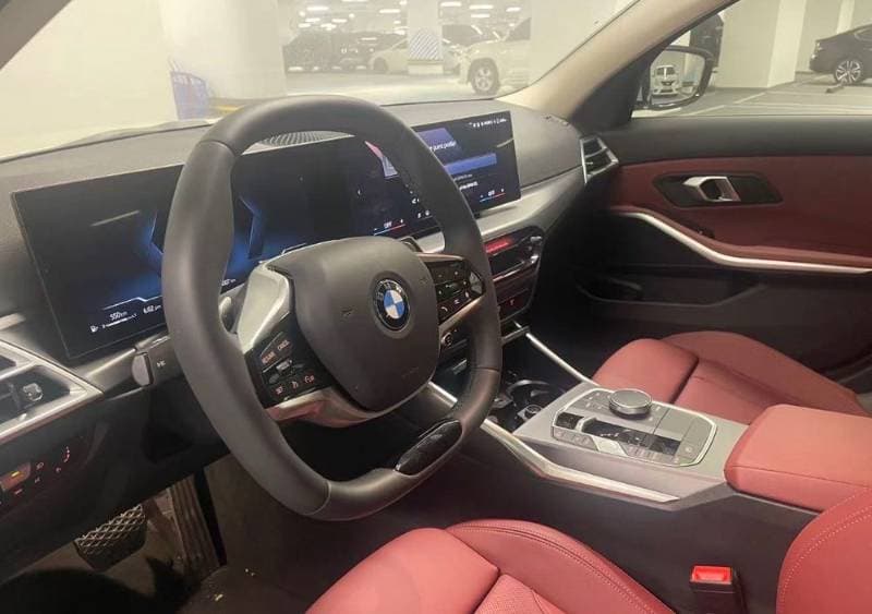 2026 BMW 3 Series Sedan thumbnail 4