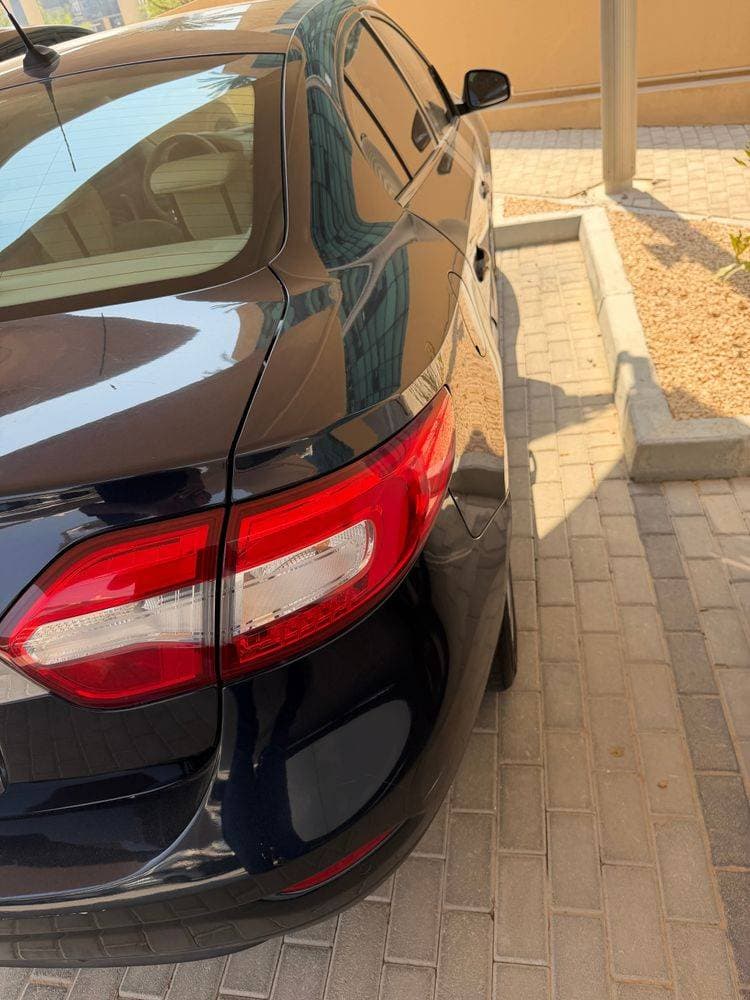 2016 Renault Fluence thumbnail 2