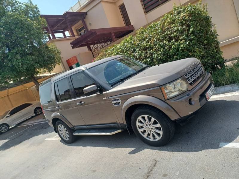 2010 Land Rover LR4 thumbnail 3