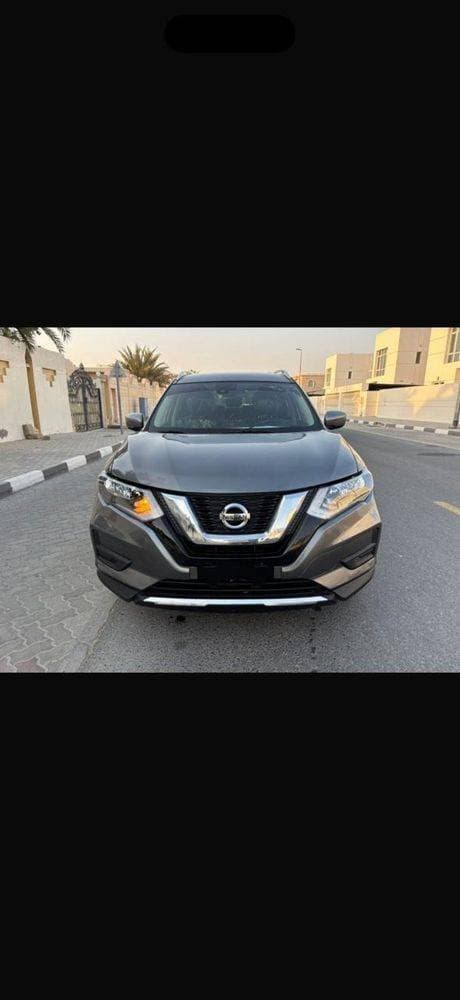 2019 Nissan Rogue thumbnail 3