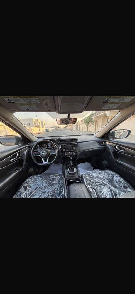 2019 Nissan Rogue thumbnail 5