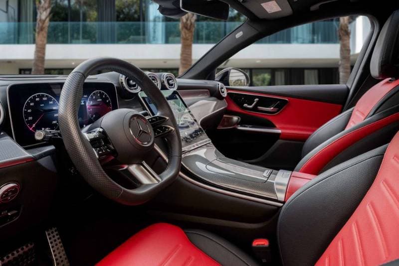2025 Mercedes-Benz GLC-Class thumbnail 6
