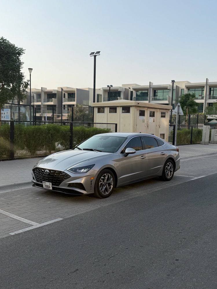 2021 Hyundai Sonata thumbnail 2
