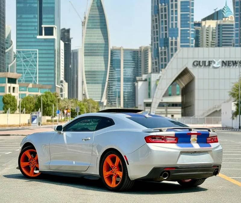 2018 Chevrolet Camaro Coupe thumbnail 2
