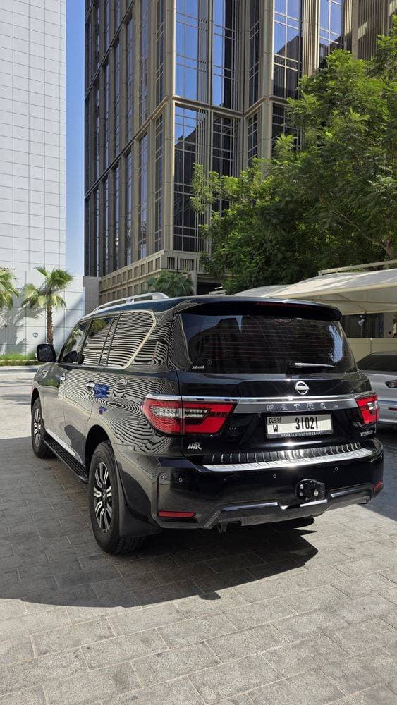 2024 Nissan Patrol thumbnail 4