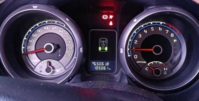 2009 Mitsubishi Pajero thumbnail 4