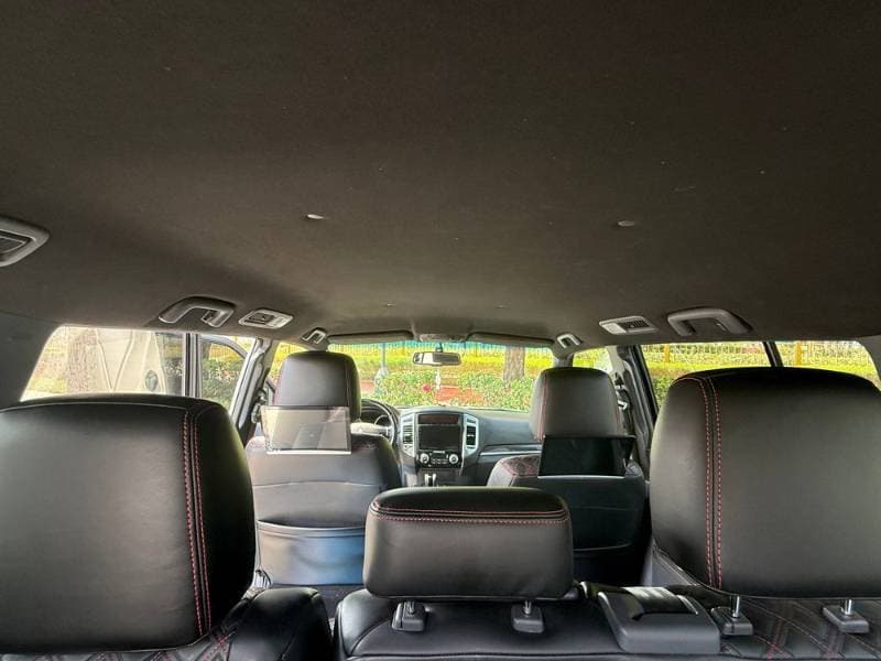 2020 Mitsubishi Pajero thumbnail 5