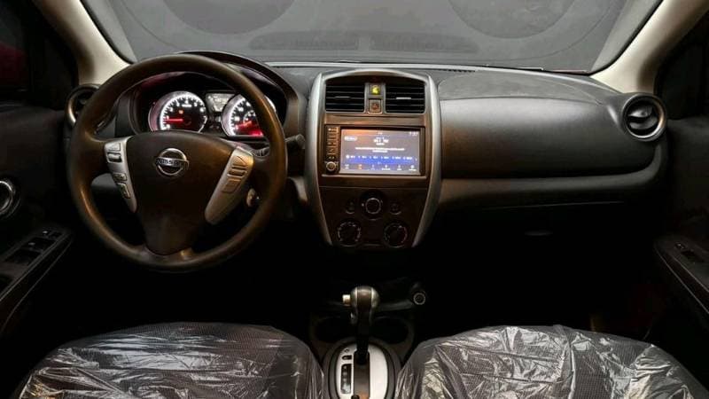 2019 Nissan Versa thumbnail 5