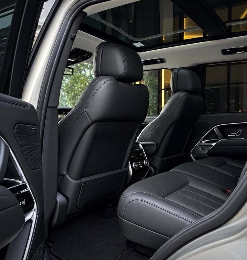2023 Land Rover Range Rover thumbnail 5