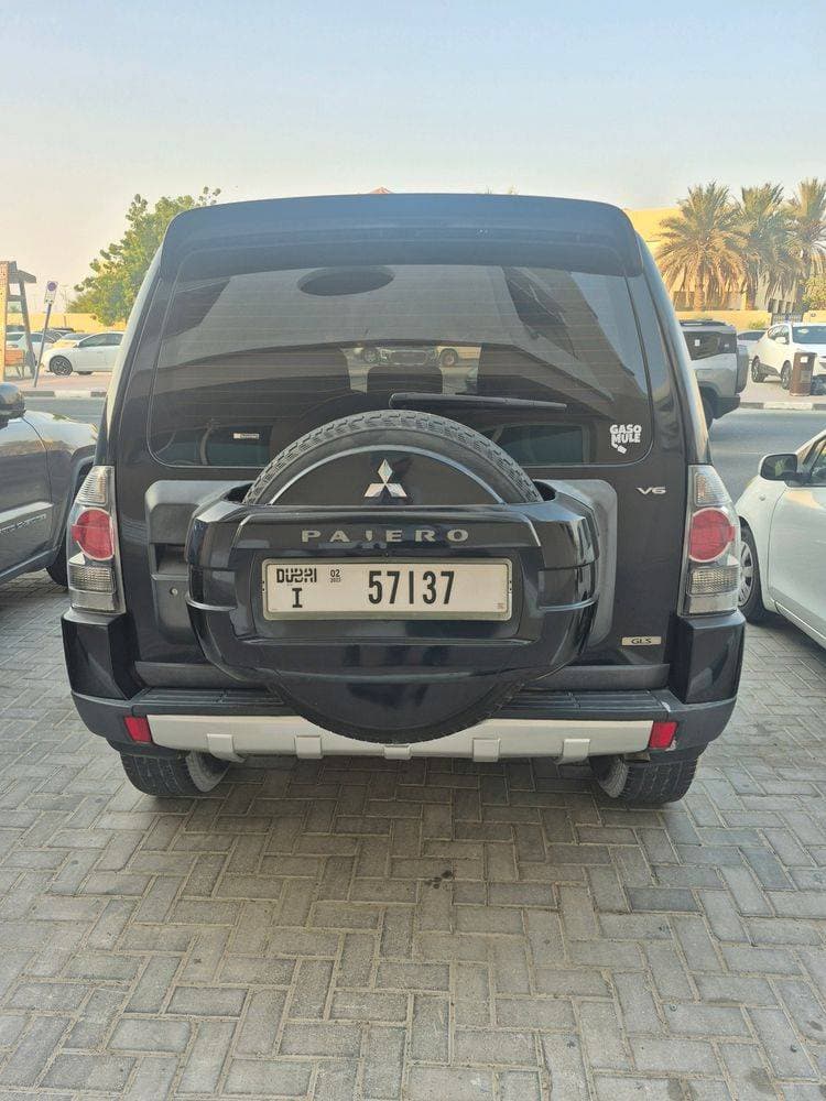 2008 Mitsubishi 4th Generation Pajero thumbnail 3
