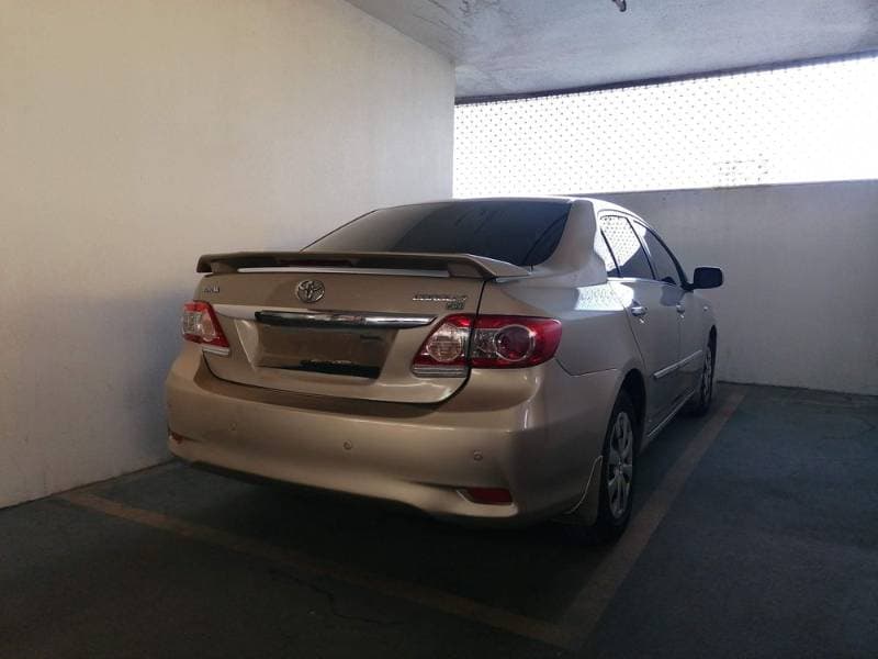 2011 Toyota Corolla thumbnail 4