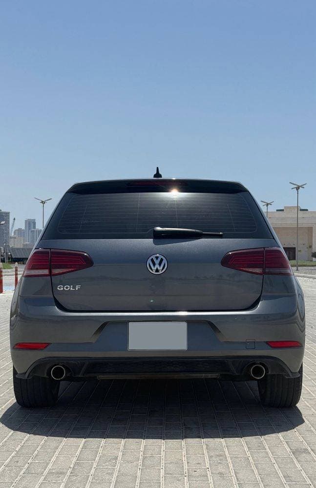 2021 Volkswagen Golf thumbnail 4