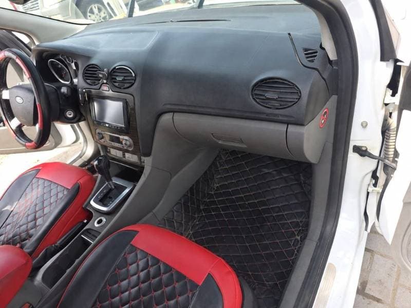 2008 Ford Focus thumbnail 5