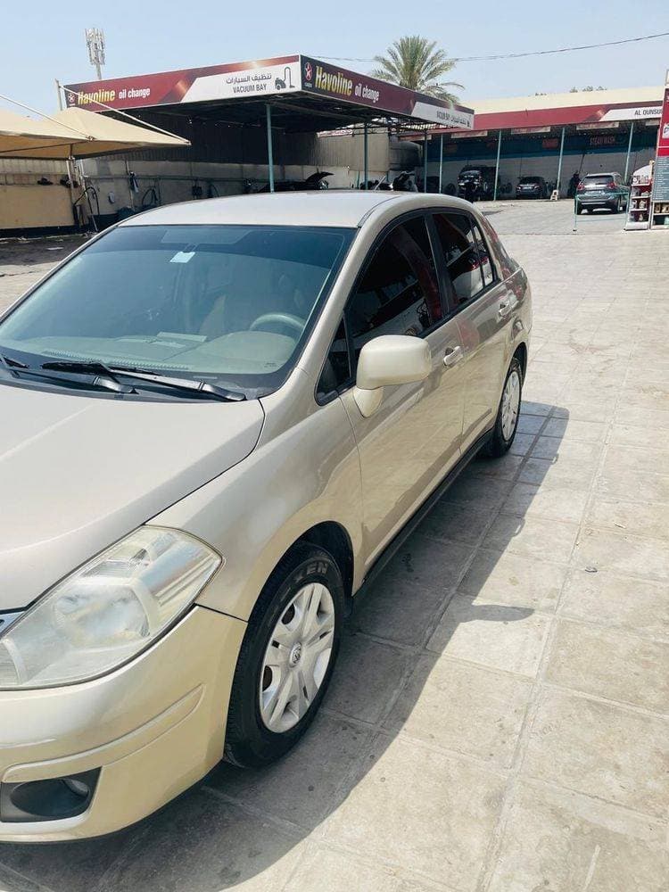 2011 Nissan Tiida thumbnail 4
