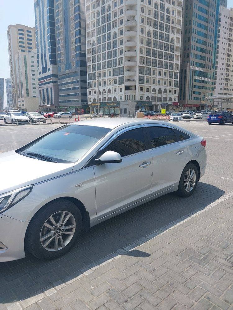 2015 Hyundai Sonata thumbnail 2