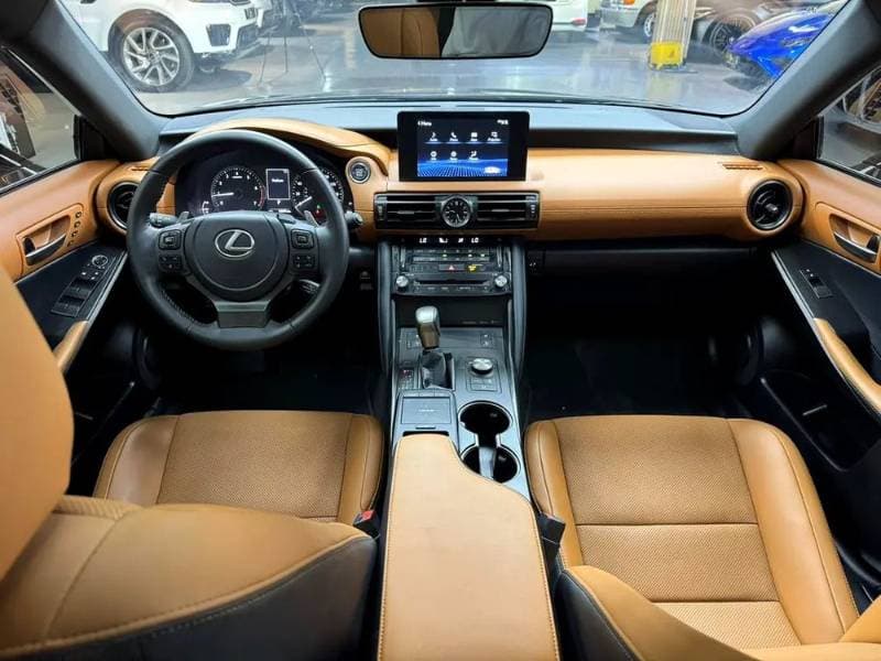 2025 Lexus IS 300 thumbnail 2