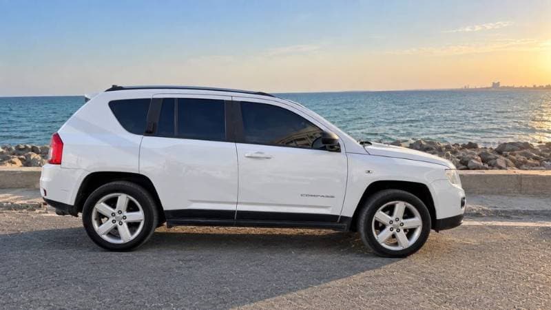2013 Jeep Compass thumbnail 3