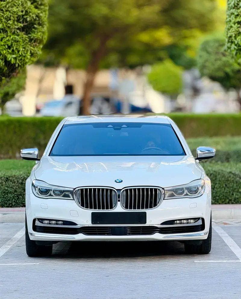 2016 BMW 7 Series thumbnail 3