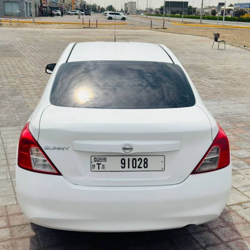 2014 Nissan Sunny thumbnail 3