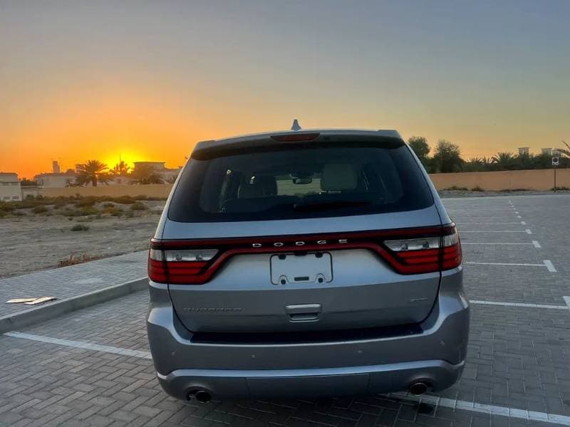 2017 Dodge Durango thumbnail 3
