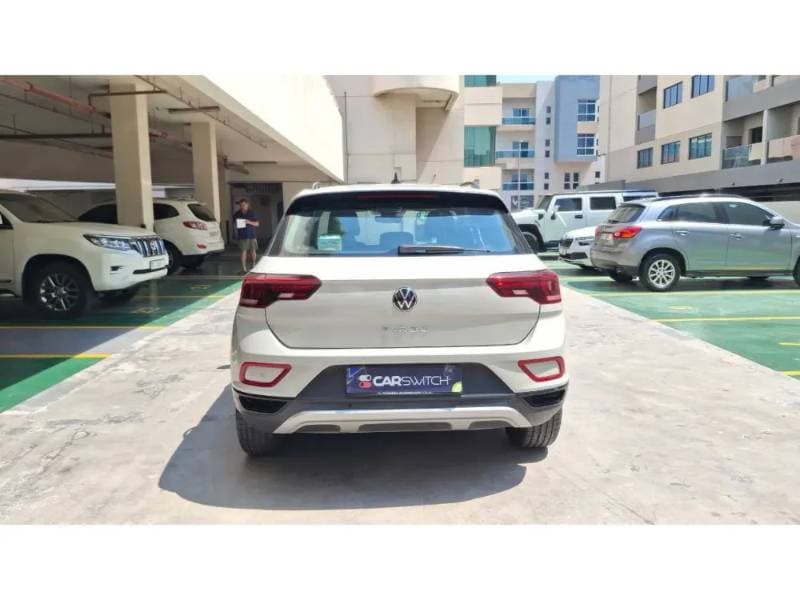 2023 Volkswagen T-Roc thumbnail 6