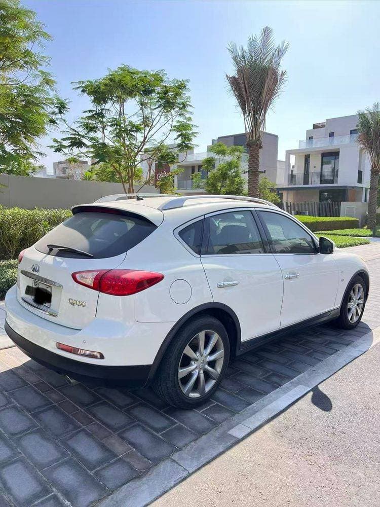 2015 Infiniti QX50 thumbnail 3