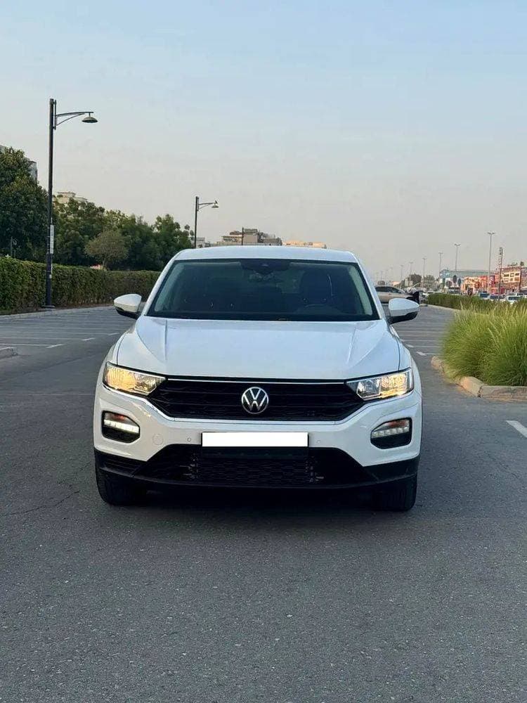 2021 Volkswagen T-Roc thumbnail 3