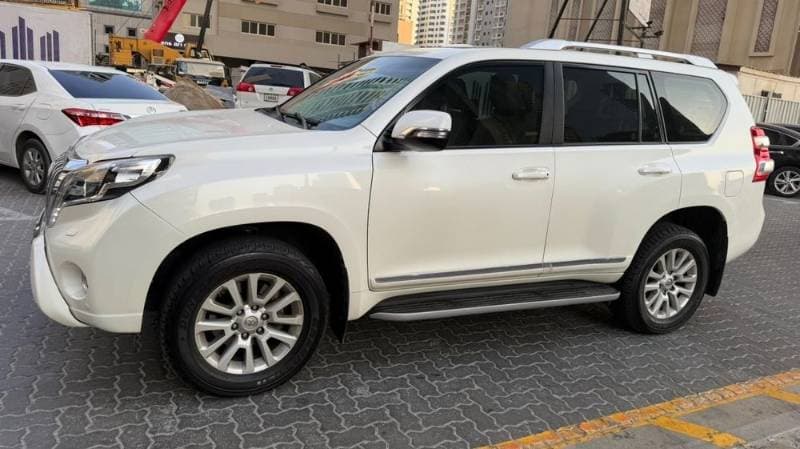 2017 Toyota Land Cruiser Prado thumbnail 2