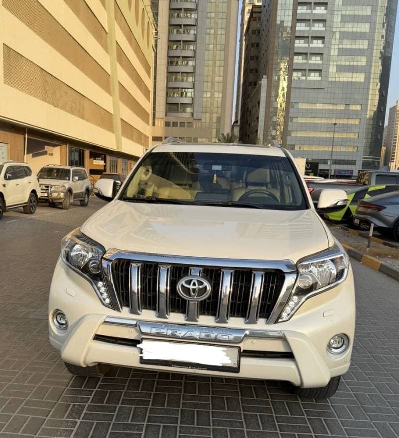 2017 Toyota Land Cruiser Prado thumbnail 3