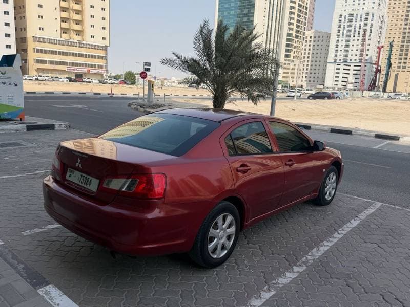 2012 Mitsubishi Galant thumbnail 5