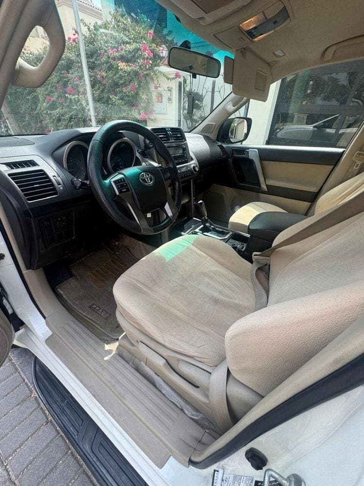 2011 Toyota Land Cruiser Prado thumbnail 3