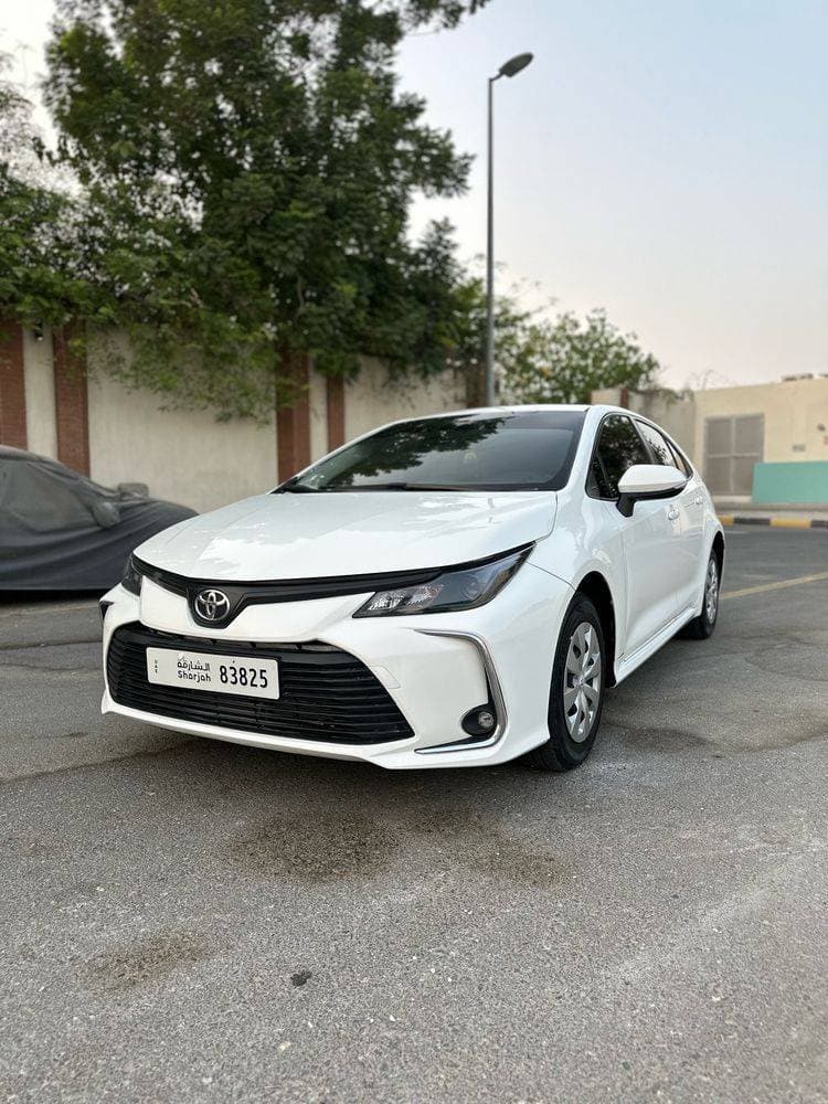 2025 Toyota Corolla thumbnail 2