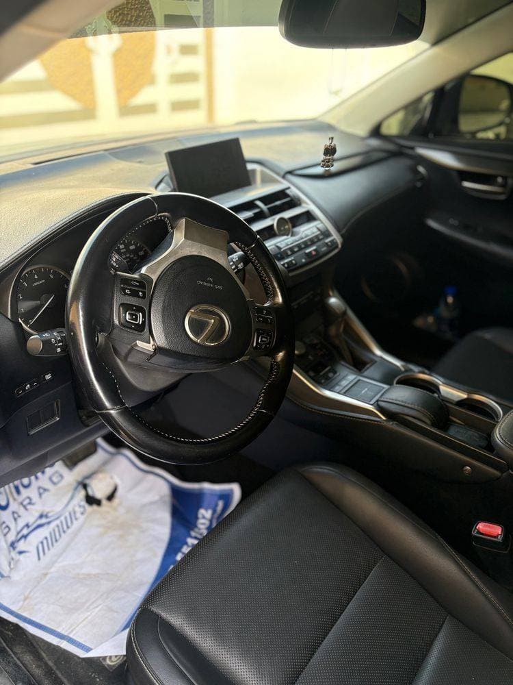 2016 Lexus NX thumbnail 2