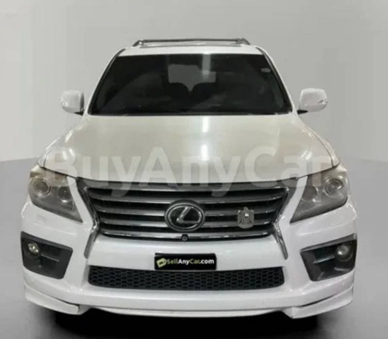 2015 Lexus LX 570 thumbnail 3