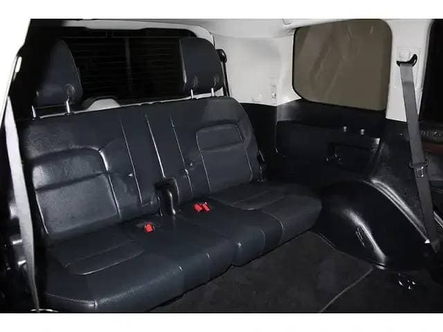 2016 Toyota Land Cruiser thumbnail 4