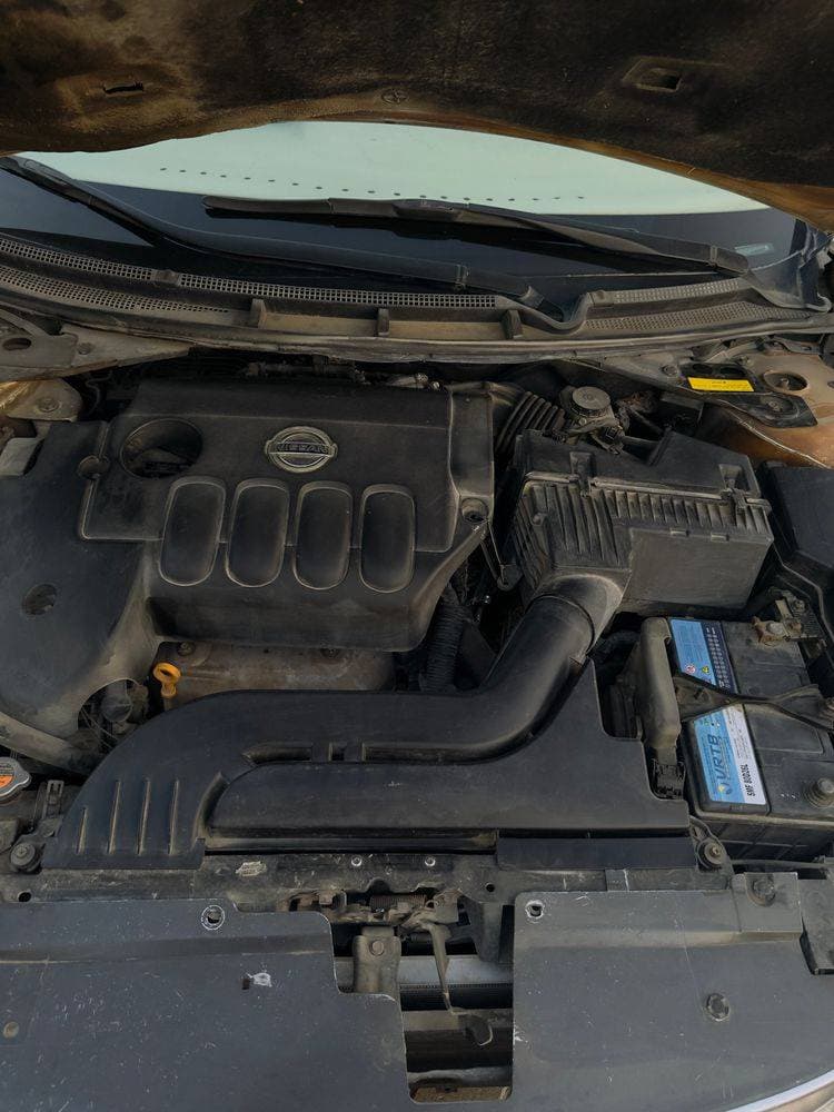 2011 Nissan Altima thumbnail 5